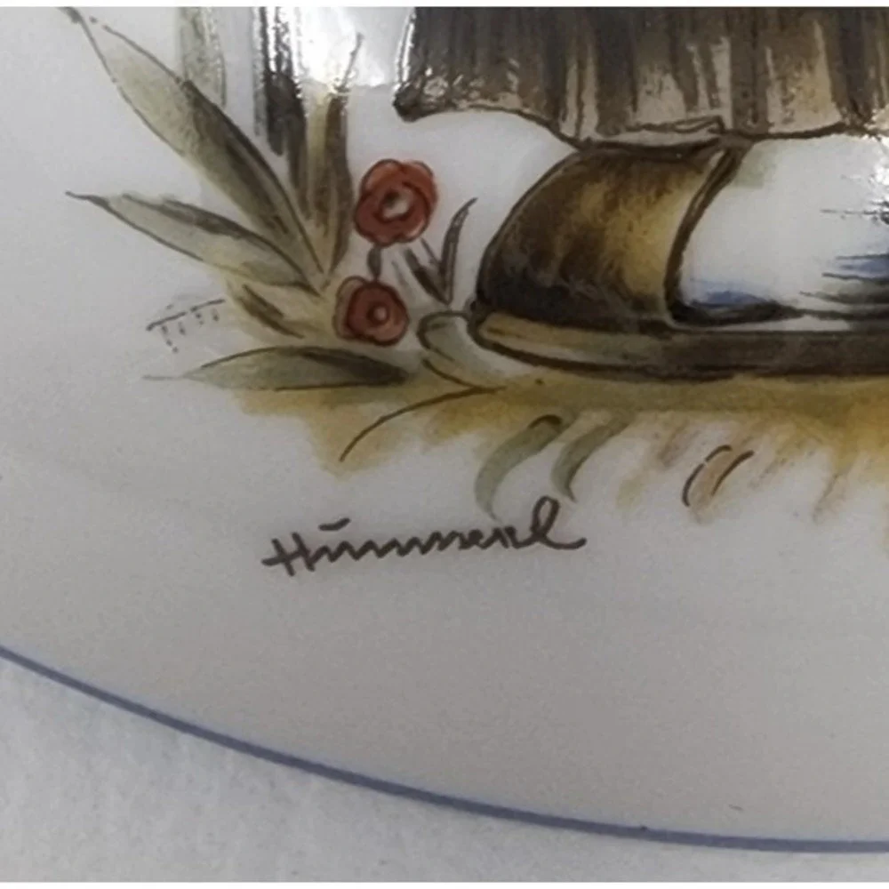 Vtg Sister Berta Hummel Original Porcelain Egg Shape Trinket/Jewelry Box